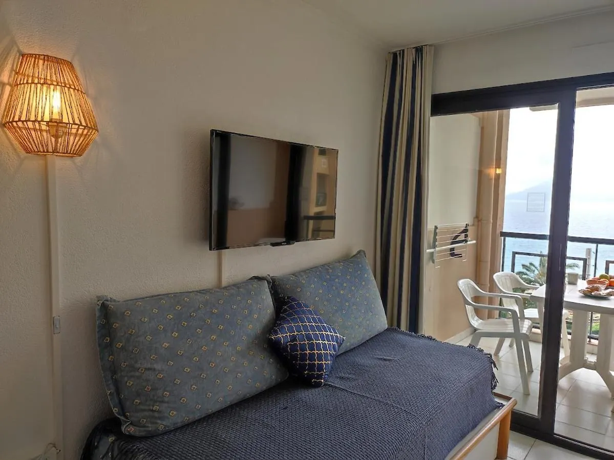 Palme D'Azur Yourhosthelper Cannes 0*,
